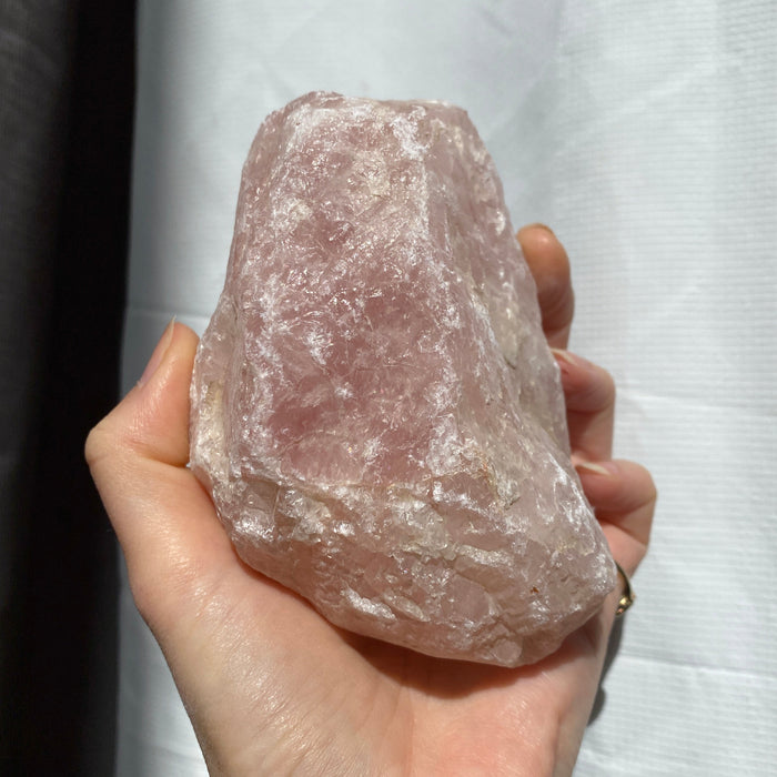 Rough rose quartz
