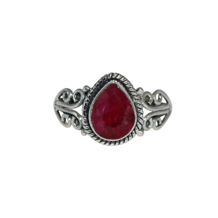 Vivian ring  in ruby sterling silver