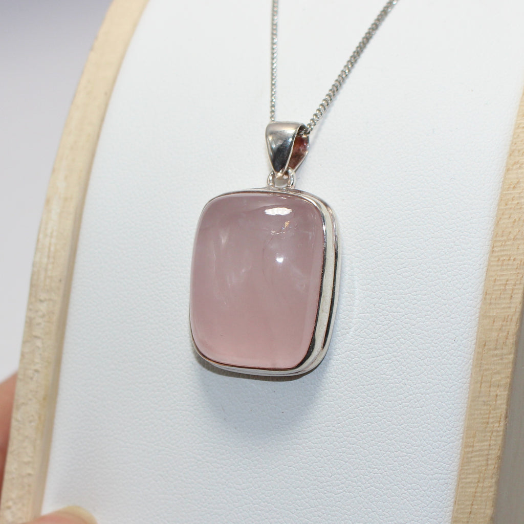 Rose quartz sterling silver pendant