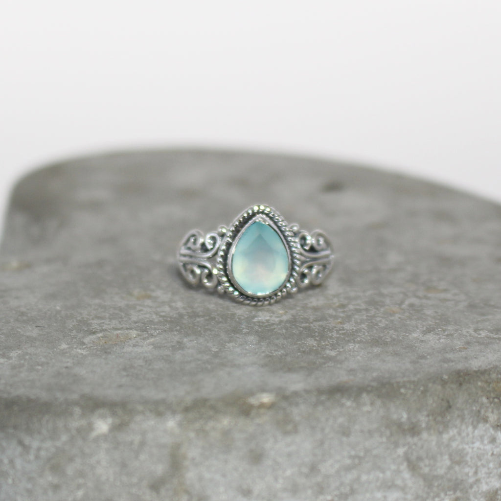 Vivian ring  in aqua chaceldony sterling silver