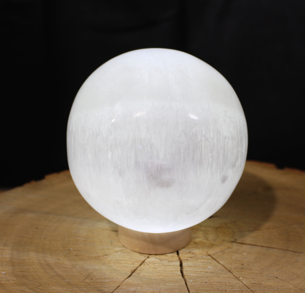 Sphere Selenite Lamp